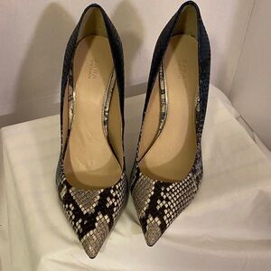 Zara Elegant Black and Cream Snakeskin Heels